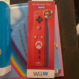 Wii Remote Plus Mario Edition